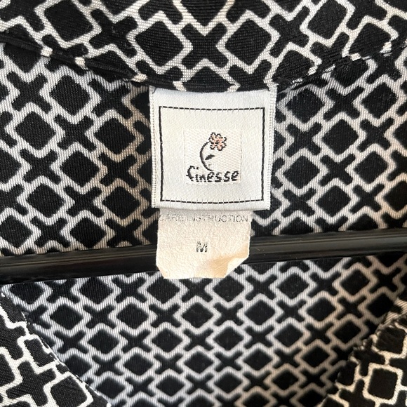 Vintage Black & White Geometric Pattern V-Neck Blouse - Picture 2 of 4